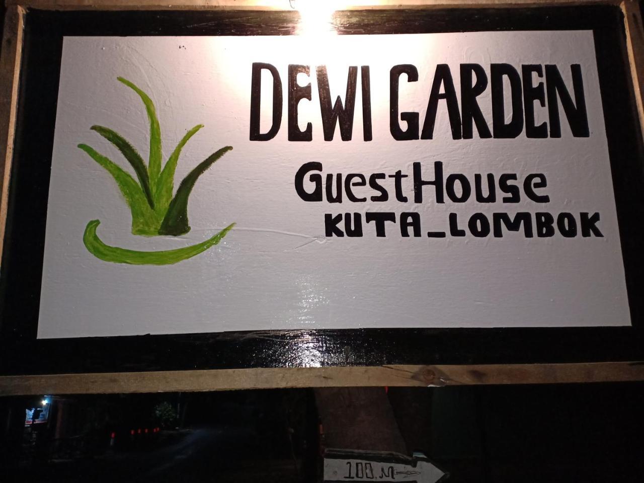 Dewi Garden Guesthouse Kuta  Exterior photo